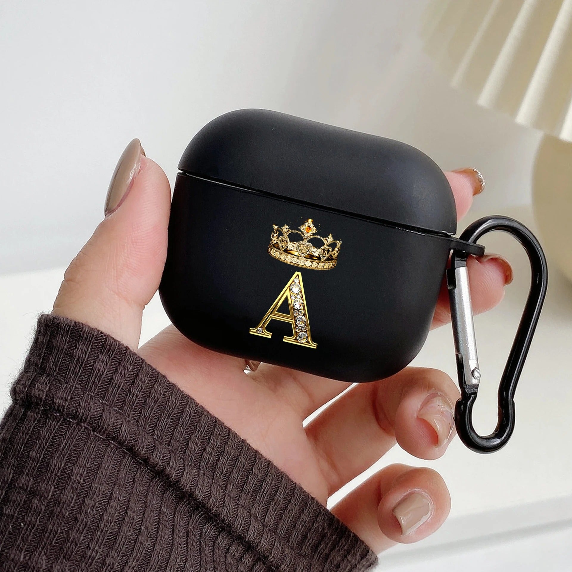 Luxury Diamond Letter AirPods Case with Hook – Black TPU Protective Cover for AirPods Pro 2, Pro, 3, 1/2, A–Z Initial Design, Scratch-Resistant, Easy Access Charging